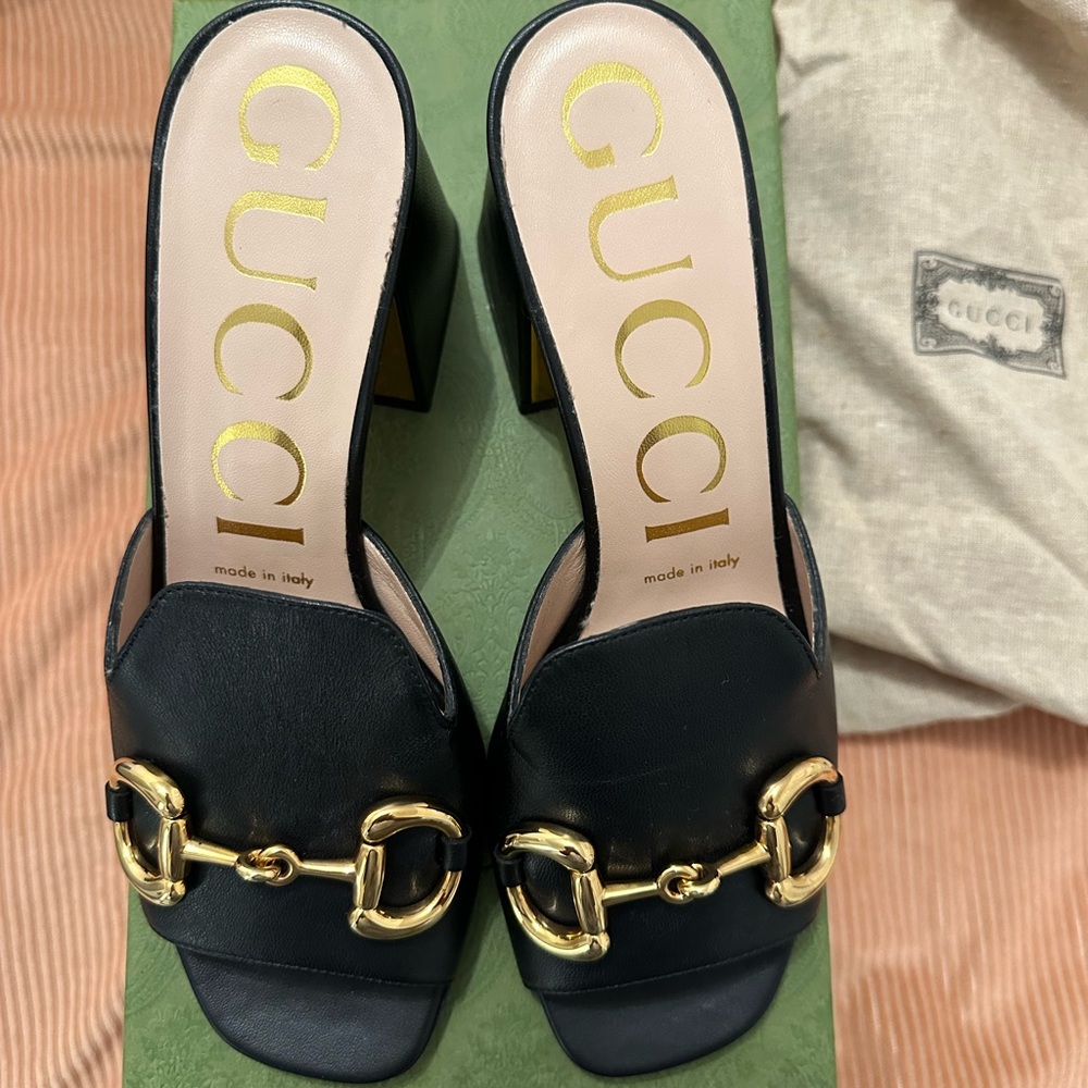 Gucci Women's Black Leather Slide Sandals